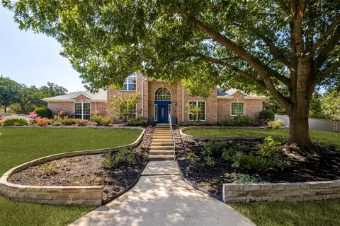 204 E Chapel Downs Dr, Southlake, TX 76092
