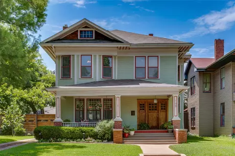 105 S Winnetka Ave, Dallas, TX 75208