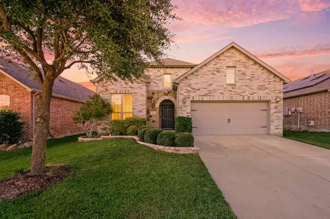 613 Ricochet Dr, Fort Worth, TX 76131