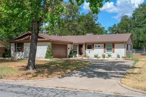 503 Wes Michael Rd, Bonham, TX 75418