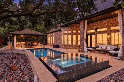 2901 Merryglen Ln, Flower Mound, TX 75022