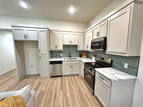 Kitchen - 1814 Division St, Commerce, TX 75428 photo 2 of 2