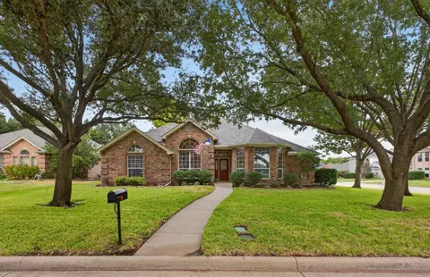 1600 Churchill Ln, Mansfield, TX 76063