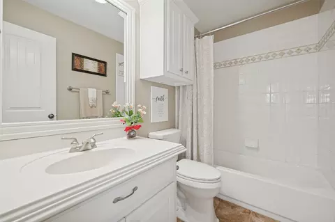 Bath - 821 Echo Dr, Prosper, TX 75078 photo 2 of 6