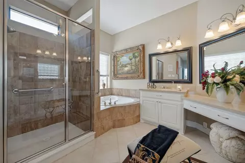 Bath - 821 Echo Dr, Prosper, TX 75078 photo 5 of 6