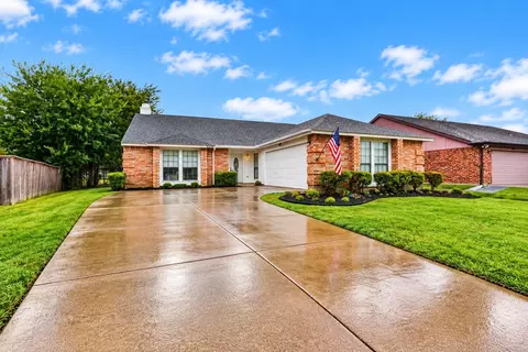 529 Redbud Dr, Forney, TX 75126