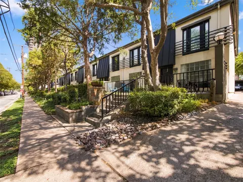 4414 Buena Vista St #17, Dallas, TX 75205