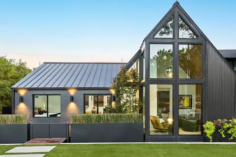 4442 Bonham St, Dallas, TX 75229