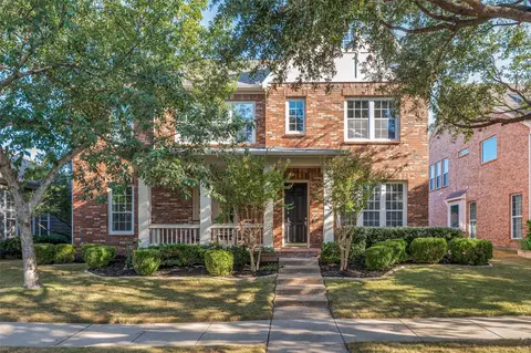 1827 Auburn Dr, Carrollton, TX 75007