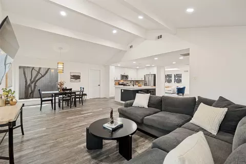 9038 Flicker Ln, Dallas, TX 75238