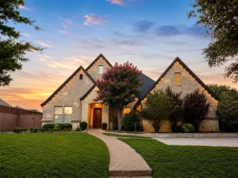 7603 Douglas Ln, North Richland Hills, TX 76182