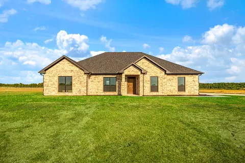 461 S Fm 196, Blossom, TX 75416