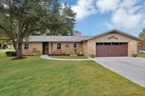 4101 Newport Bay Ct, Granbury, TX 76049
