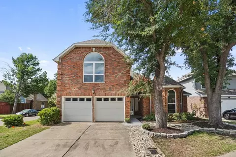 800 Fallen Leaf Ct, Irving, TX 75063