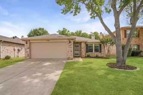 2709 White Oak Dr, Little Elm, TX 75068