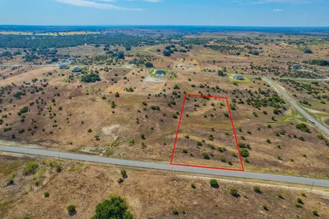 520 Hollow Dr, Lipan, TX 76433
