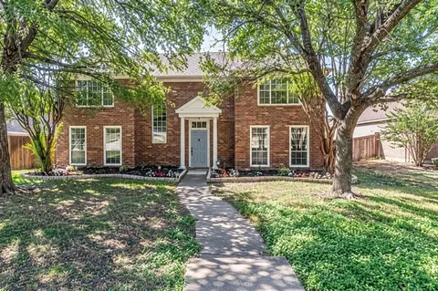 5148 Golden Ln, Fort Worth, TX 76123