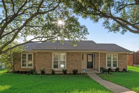 3711 Grasmere Dr, Carrollton, TX 75007