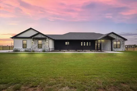 611 Willow Moon Rnch, Crawford, TX 76638