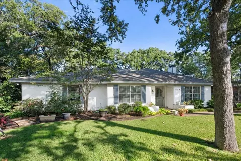 929 Madison Sq, Corsicana, TX 75110