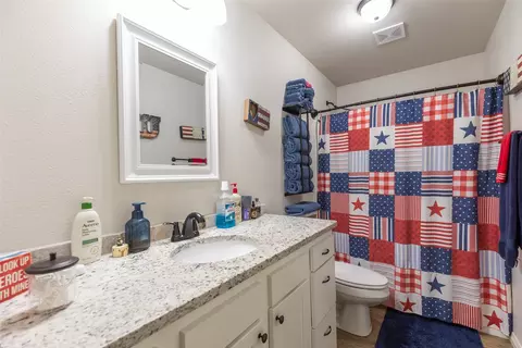 Bath - 194 Waterloo Dr, Abilene, TX 79602 photo 3 of 4