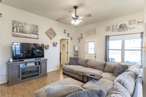 Living - 194 Waterloo Dr, Abilene, TX 79602 photo 3 of 3