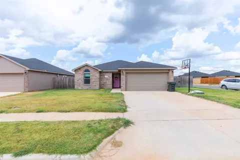 Exterior - 194 Waterloo Dr, Abilene, TX 79602 photo 6 of 7