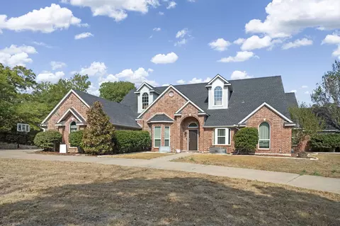 767 Farrar Rd, Waxahachie, TX 75165