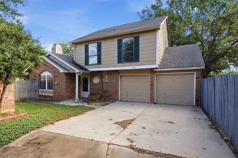 3211 Forest Creek Dr, Fort Worth, TX 76123