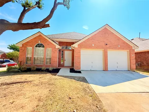 7960 Salmon Run Way, Fort Worth, TX 76137