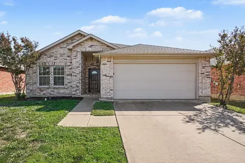 1313 Gayle St, Burleson, TX 76028