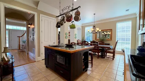 Kitchen - 8 Griffith Ct, Terrell, TX 75160 photo 4 of 4