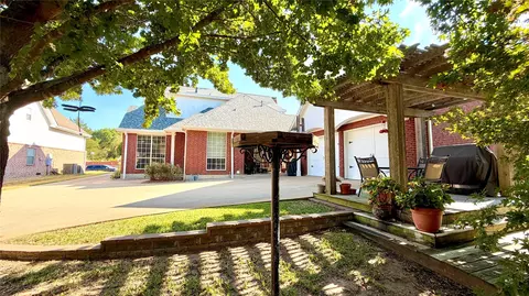 Exterior - 8 Griffith Ct, Terrell, TX 75160 photo 9 of 10