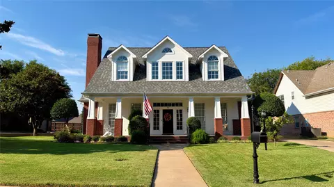 Exterior - 8 Griffith Ct, Terrell, TX 75160 photo 2 of 10