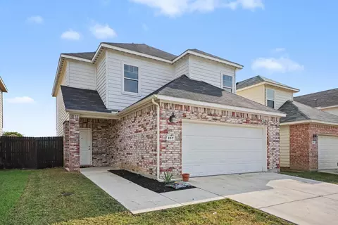 257 Michelle Dr, Grand Prairie, TX 75051