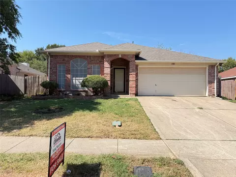 6006 Brook Forest Dr, Arlington, TX 76018