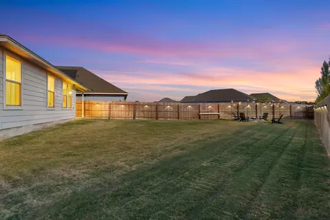 Exterior - 10821 Hollister Ln, Waco, TX 76708 photo 9 of 10