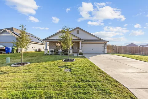 Exterior - 10821 Hollister Ln, Waco, TX 76708 photo 3 of 10