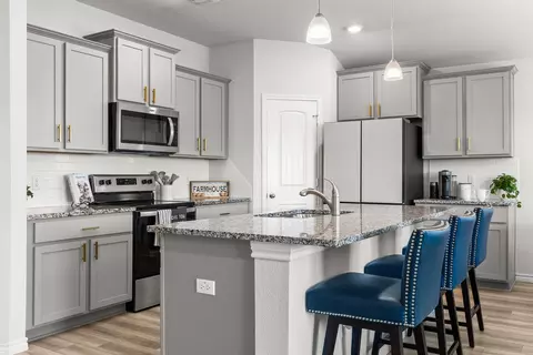 Kitchen - 10821 Hollister Ln, Waco, TX 76708 photo 2 of 3