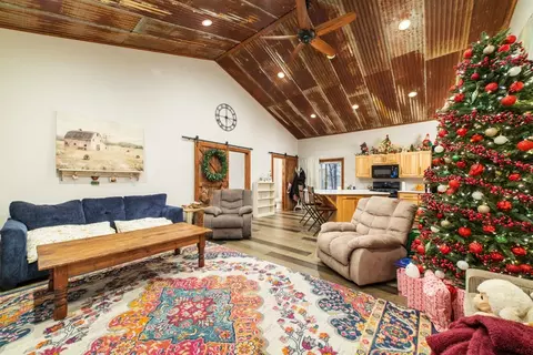 355 County Road 144, Comanche, TX 76442 photo 8
