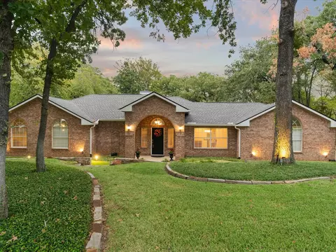 701 Pearl Cv, Oak Point, TX 75068