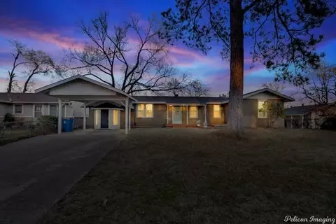 7204 S Lakeshore Dr, Shreveport, LA 71119