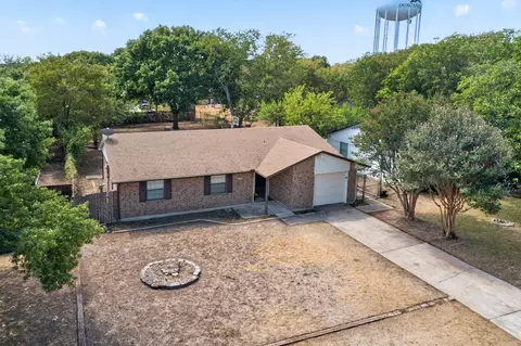 346 Linkcrest Dr, Duncanville, TX 75137