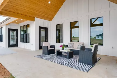 Exterior - 11 Private Road 33084, Sumner, TX 75486 photo 4 of 8