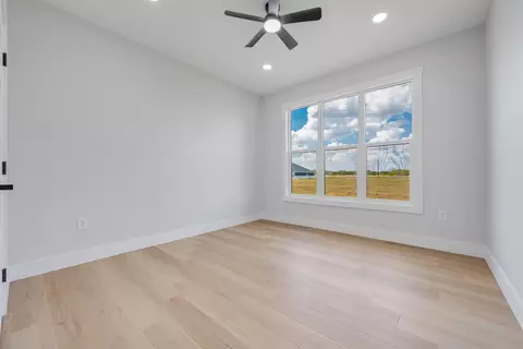 Bedroom - 11 Private Road 33084, Sumner, TX 75486 photo 3 of 3