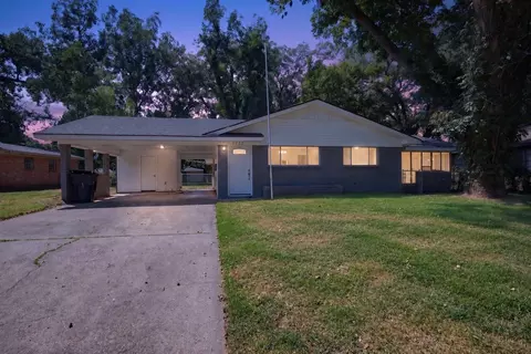 3922 Parkway Dr, Bossier City, LA 71112