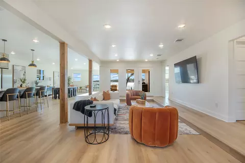 6805 Briar Rd, Azle, TX 76020