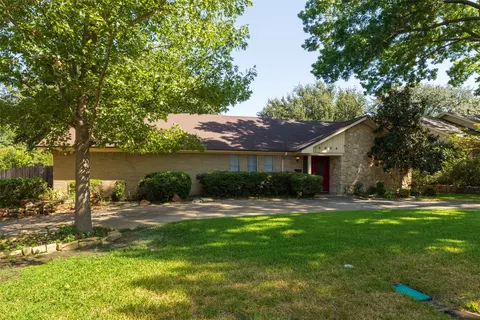 3804 Wharton Dr, Fort Worth, TX 76133