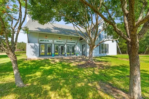 239 Lakewood Rd, Trinidad, TX 75163