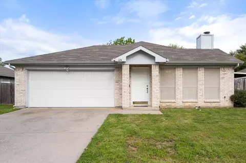 1124 Margie St, Burleson, TX 76028